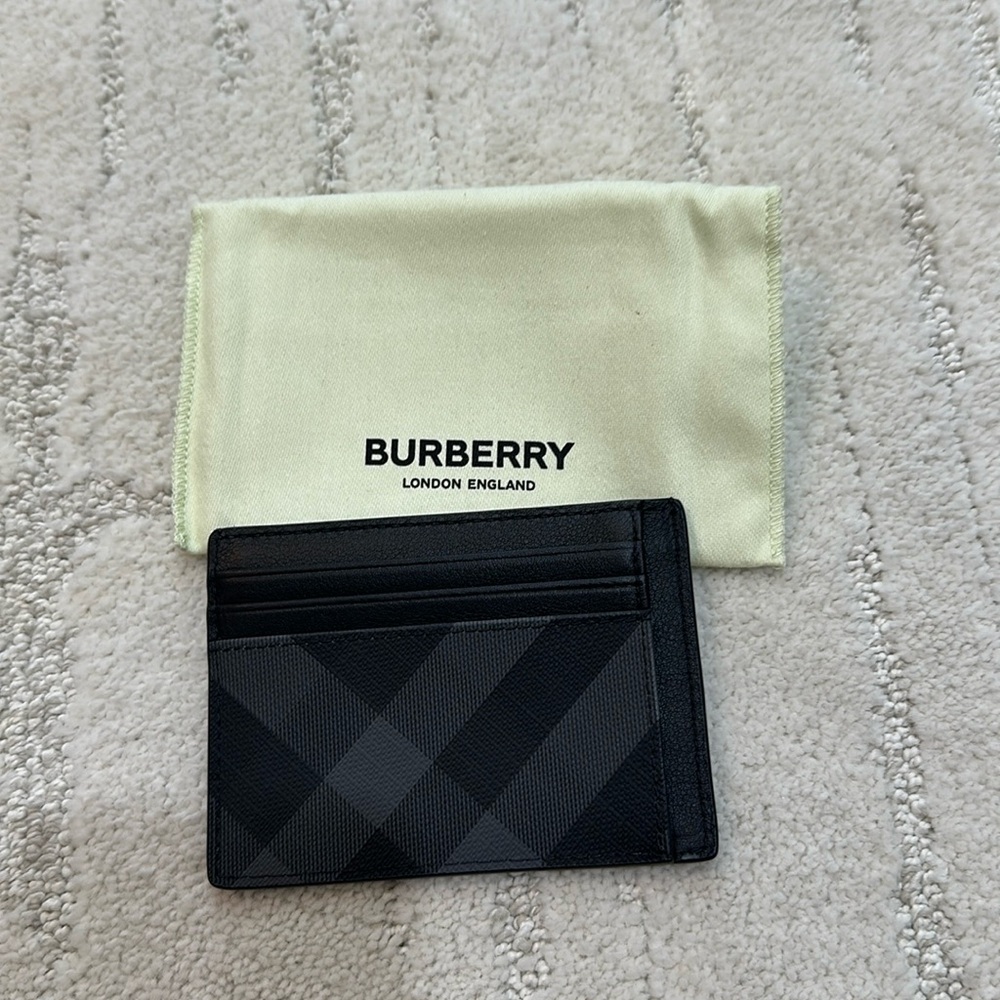 Authentic Burberry Black Cardholder